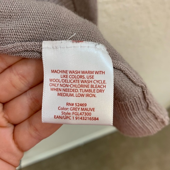 Faded Glory Grey Mauve Cardigan - Picture 5 of 6